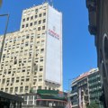 Stručnjaci: Megabilbord na Palati Albanija ugrožava i strogo zaštićene ptice i spomenik kulture