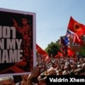 Hiljade ljudi na protestu u Prištini zbog presude bivšim liderima OVK za ratne zločine