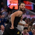 Potez večeri u NBA kupu - Kari poslao Dončića na pod pre rutinske trojke