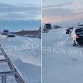 "Oluja veka" odnosi živote! Ljudi umirali u kolima zaglavljenim u snegu: Užas u Ukrajini, Rusiji i Moldaviji (video)