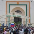 Francuska zatvara ambasadu u Nigeru
