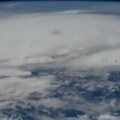 Ovako oluja izgleda iz svemira Juče smo preživeli olujni vetar, a može da bude još gore (video)