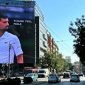 FOTO Srbija se poklonila Đokoviću: Osvanuo ogroman bilbord u Beogradu sa sjajnom porukom, sad kad je Novaku vetar u leđa…