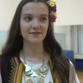 Ruskinja Aleksandra obukla srpsku nošnju, pa raspametila sve: Iz Sibira došla u Pirot i naučila da igra folklor, evo šta…