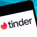 Tinder omogućava duple sastanke