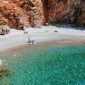 Plaža u Crnoj Gori koja je toliko lepa da bi joj pozavidela i najlepša u Grčkoj: Mesto na kojem je boja mora magična