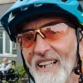 Obišao svet, sada je ovaj navijač (65) došao biciklom do Rige da gleda Srbiju: "Ovo je tura za zlatnu medalju"
