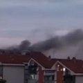 "Čula se glasna eksplozija, pas je spaljen u stanu": Jezivi detalji ogromnog požara u Borči: "Slušali smo kako kuka"