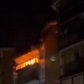 "Čula se glasna eksplozija, pas je spaljen u stanu": Jezivi detalji ogromnog požara u Borči: "Slušali smo kako kuka"