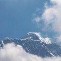 Smeće zatrpava Mont Everest, Nepal menja pravila za planinare