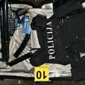 FOTO: Uhapšen zbog arsenala oružja - imao snajpere, uzi, pancire, lažnu legitimaciju MUP-a, lisice...