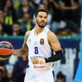 Efes odustao od evroligaške sezone, Fener ubedljiv u turskom derbiju
