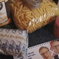 SNS paketi stigli i u Bor: Makarone, pasulj, zejtin, sardina, pašteta, so i šećer za glas