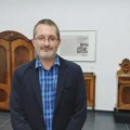 Građani Zrenjanina protestovali zbog odluke da kustos Dejan Vorgić ostane bez posla