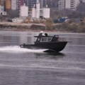 Крузер са 238 људи се насукао на Дунаву због ниског водостаја, путници евакуисани