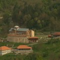 Potvrđeno: U manastiru Banjska mirno - umesto "maskiranih" došla kosovska policija