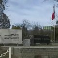 Francuska bruka u Prištini: "Razmotriće" vraćanje spomenika srpskim vojnicima tamo gde je i bio