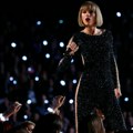 Taylor Swift osvojila četvrti Grammy za album godine