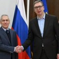 Vučić sa ruskim ambasadorom Harčenkom: Da predstojeća godina donese prekid svih sukoba i dugo očekivani mir za sve (foto)