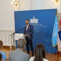 Gradonačelnik uručio 444 Vidovdanske nagrade najboljim novosadskim učenicima