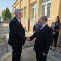 Ministar Beriša posetio Dom kulture Roma u Leskovcu