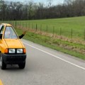 VIDEO: Najtanji legalni automobil na svetu je uži od kolica iz supermarketa