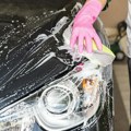 Ову грешку сви праве приликом прања, а уништава фарбу на аутомобилу