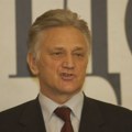 Nova: Nekadašnji načelnik Generalštaba Vojske SR Jugoslavije Momčilo Perišić pušten na slobodu