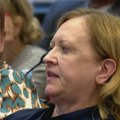"Klali ste Srbe": Šta se tačno desilo u Skupštini Novog Sada i ko je odbornica SNS koja je uputila jezive optužbe opoziciji