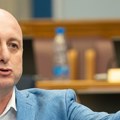 U pamet se, braćo političari
