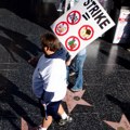Štrajk u Holivudu – glumci odlaze sa premijera, klape utihnule