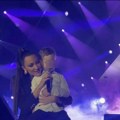 (Video)"e,: neka sam doživela i ovo" Sin Aleksandre Prijović prvi put zapevao sa njom, ovaj momenat je raspametio publiku u…