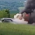 Drama kod Aranđelovca: Zapalio se autobus kod Orašca, crni dim kulja na sve strane (video)