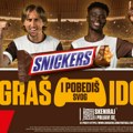 Luka Modrić i Bukayo Saka i autogolovi kao deo najnovije Snickers kampanje