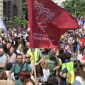 Protest studenata i sindikata u Beogradu, okupljanje kod Pionirskog parka, u Novom Sadu odavanje pošte žrtvama