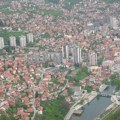 Грађани у Ужицу покушавају да пробију полицијски кордон на магистрали ка Златибору