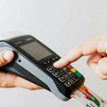 Izbegavajte korišćenje kreditne kartice u inostranstvu Ovo je najgora opcija, provizije su ogromne! Evo na koje dve…