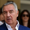 Slučaj “Telekom” zastareo, Milo Đukanović preživeo još jednu aferu