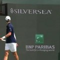 "Ti! Ti! Šta čekaš koju p***u materinu?": Novak ljut na svoj tim, pričao i na španskom!