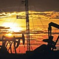 Nafta dostigla cenu od skoro 105 dolara po barelu zbog rata u Iranu