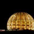 Uzbudljiv eksperiment u CERN-u: Kamion u krug vozi najskuplju supstancu na Zemlji koju ništa ne sme da dotakne
