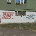 Mural sa likovima Ratka Mladića i Draže Mihailovića na zgradi u Kotežu - počast ratnim zločinima