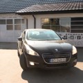 Preduzetnik iz Bogatića poklonio svom zaposlenom automobil