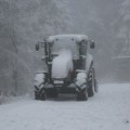 Muškarac nestao u selu kod Kraljeva: Njegov traktor pronađen u snegu, ali njega nema