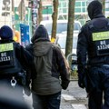Horor u nemačkoj, porodična svađa prerasla u masakr: Mladić (18) ubio ženu (42) i dete (9), ranio još troje dece