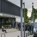 Четворо деце тешко повређено када су пали кроз кров спортске хале у Немачкој
