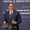 Vučić predlaže referendum za vlastitu smjenu