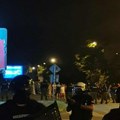 Policija u Novom Sadu potiskuje građane dublje u kampus, sprečava prilaz Sudu