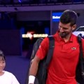 VIDEO „Prestanite šta god da radite jer Novak Đoković igra tenis“: Ovakav uvod u meč je Srbin retko kada doživljavao