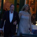 Prve slike Meline Džinović s mužem milionerom: Konačno je izveo s jahte, svi na ulici zurili u mladence (foto)
